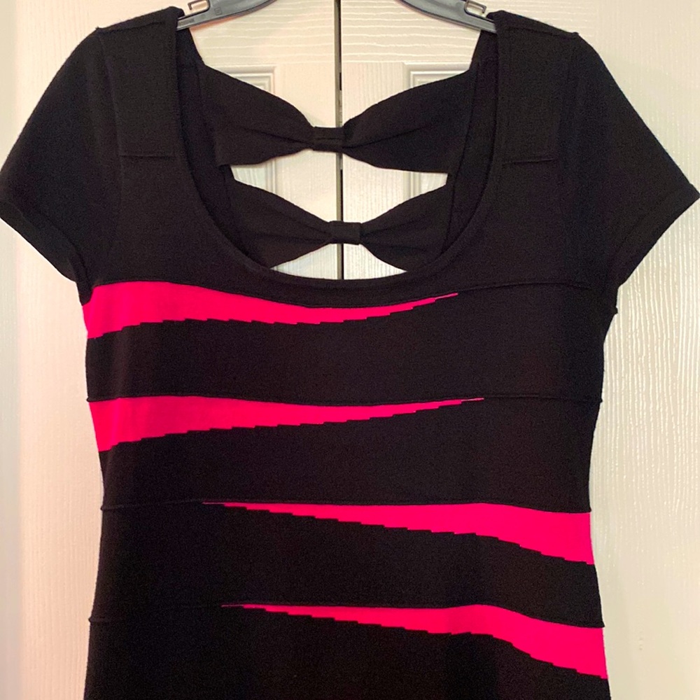 PINK-ROSE beautiful stretchy dress Size 10 - Picture 2 of 5